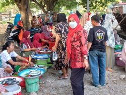 Sumber Kemacetan, Puluhan Penjual Ikan di Pasar Lama Tinambung Ditertibkan Satpol PP