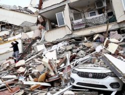 Korban Tewas Akibat Gempa di Turki Bertambah Menjadi 1.800 Orang