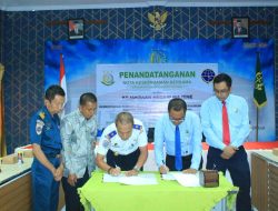 Kajari dan Kepala Kantor Unit Pelabuhan Kelas III Majene teken MoU