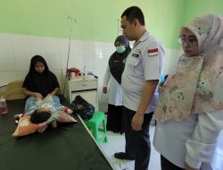Wabup Majene Jenguk Pasien Anak Diduga Keracunan Makanan