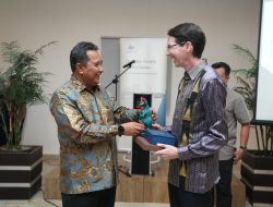Kursus Energi Terbarukan Australia Awards Digelar di Mamuju, Pj. Bahtiar: Peluang Investor ke Sulbar