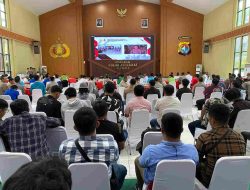 Sambut Bulan Suci Ramadhan, Polda Sulbar Kolaborasi Mahasiswa Salurkan Bansos Polri Presisi
