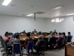 Respon Hasil Fasilitasi Kemendagri, Bapemperda DPRD Sulbar Gelar Rapat