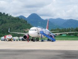 Batik Air Mendarat di Bandara Tampa Padang, Optimisme SDK: Okupansi Bisa Capai 250 Penumpang