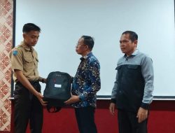 Pemprov Sulbar Berikan Bantuan Seragam Sekolah untuk Siswa Kurang Mampu, Dorong Kualitas Pendidikan