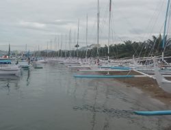 Puluhan Sandeq Sudah Merapat di Pantai Bahari, Bersiap Menjajal Lima Etape