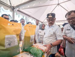 Orderan Tak Seberapa, Driver Ojol di Mamuju Terharu Dapat Beras 10 Kg dari Gubernur Sulbar dan Bupati Mamuju