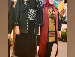 Pariwisata Sulbar Tampilkan Tenun Tradisional di Fashion Show FESyar KTI di Kalbar, Bau Akram Dai : Maksimalkan Promosi Wastra Khas Sulbar