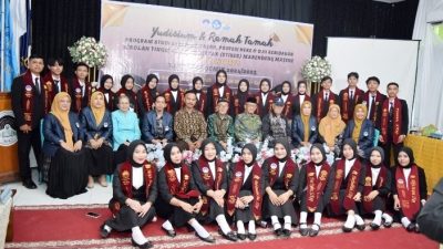 Yudisium Stikes Marendeng Majene
