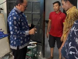 Dukung Digitalisasi Penyiaran, TVRI Sulawesi Barat Bagikan Antena UHF Gratis kepada Warga