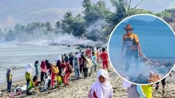 Warga dan Pelajar Bersihkan Pantai Desa Tinambung, Adriansyah: Menjaga Lingkungan Tanggung Jawab Bersama